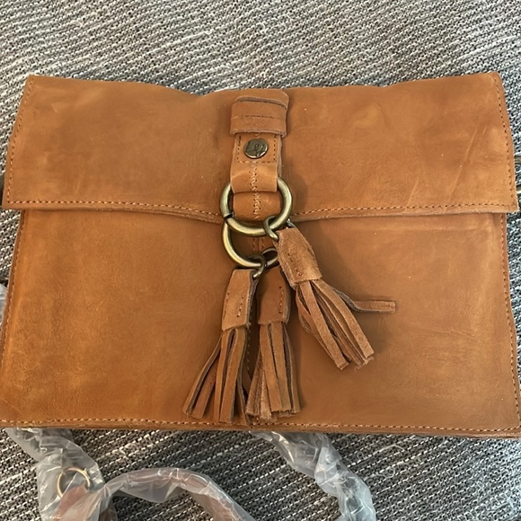 Elle Jae Gypset Cognac Suede Crossbody Handbag - Picture 10 of 11